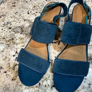 Toms Poppy Wedge Sandal Blue/Teal Corduroy NWOT